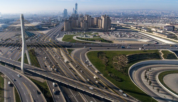 Mahal Road: The Emerging Business Mecca of Jaipur Jaipur, known for its rich heritage and cultural vibrance, is fast emerging as a powerhouse of modern business and real estate development.